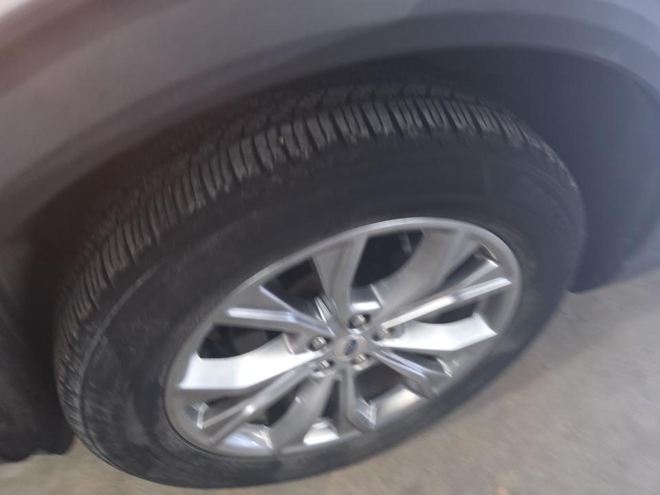 FORD EXPLORER - 9