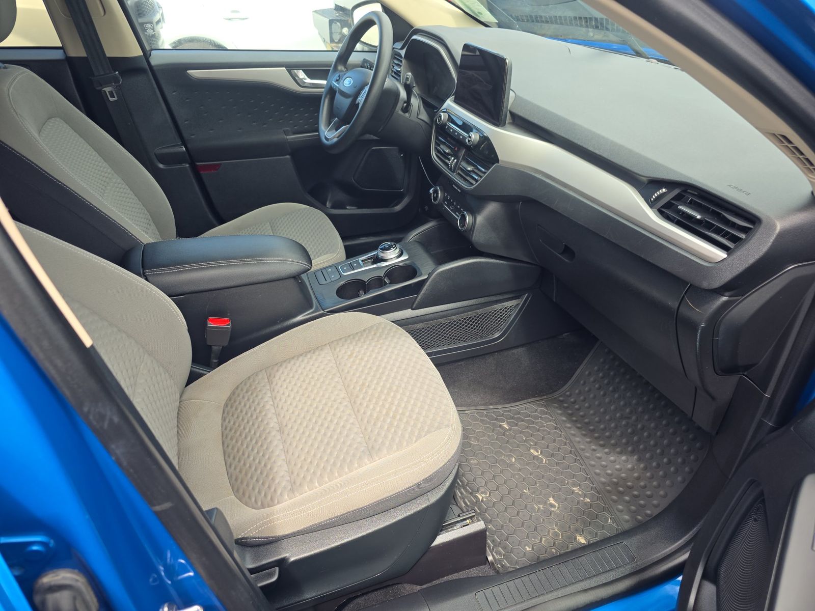 FORD ESCAPE - 9