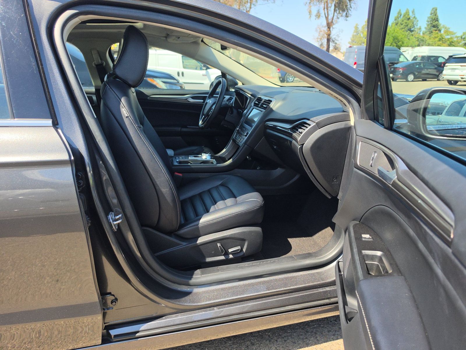 FORD FUSION - 9