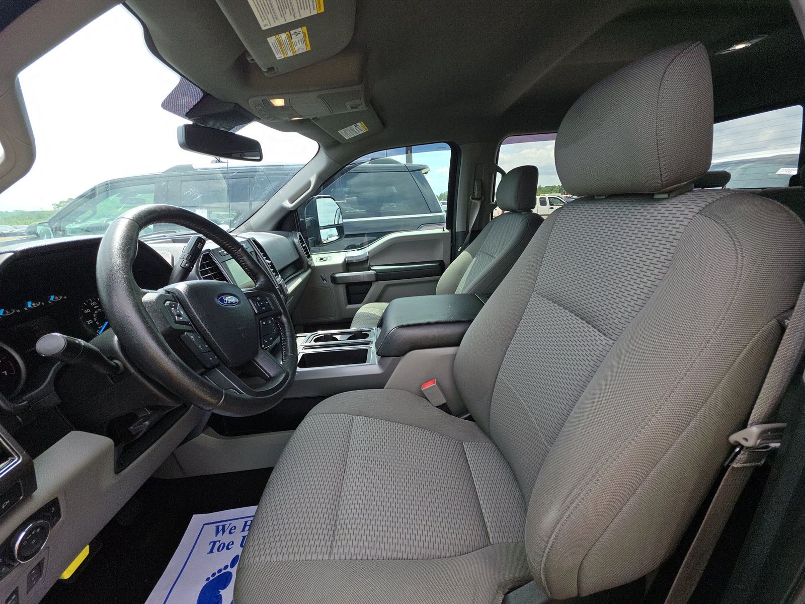 FORD F-150 - 8