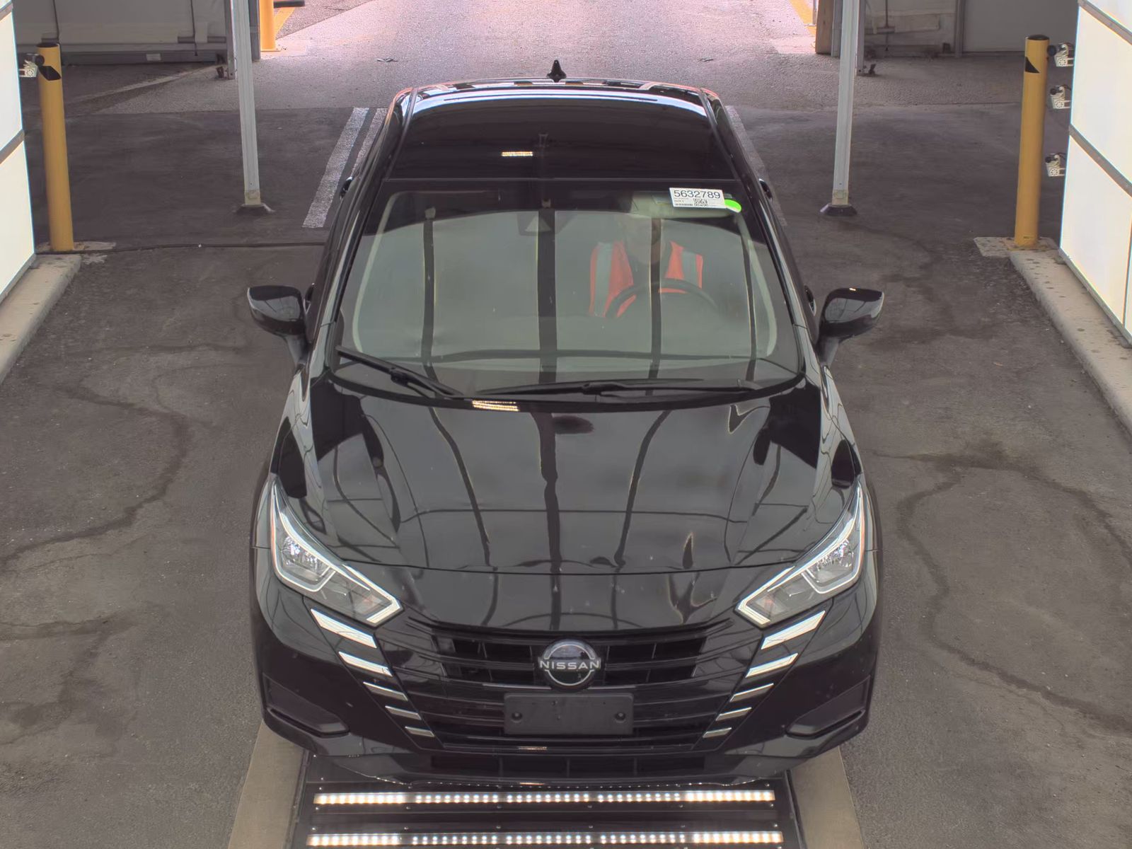 NISSAN VERSA - 3