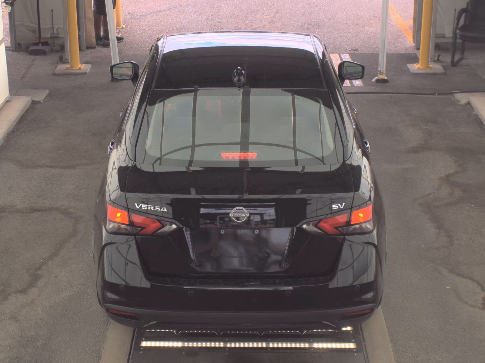 NISSAN VERSA - 7