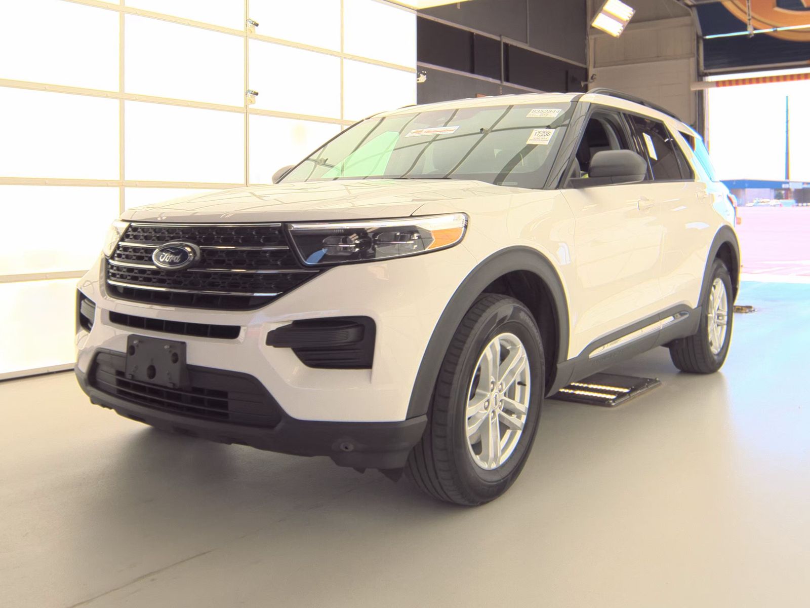 FORD EXPLORER - 1