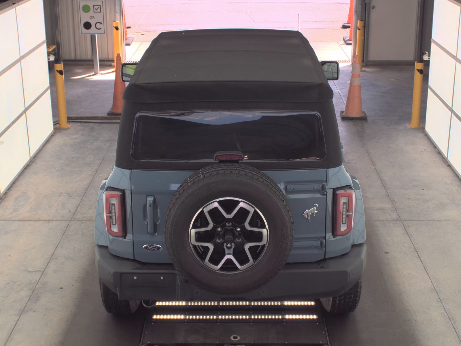 FORD BRONCO - 7