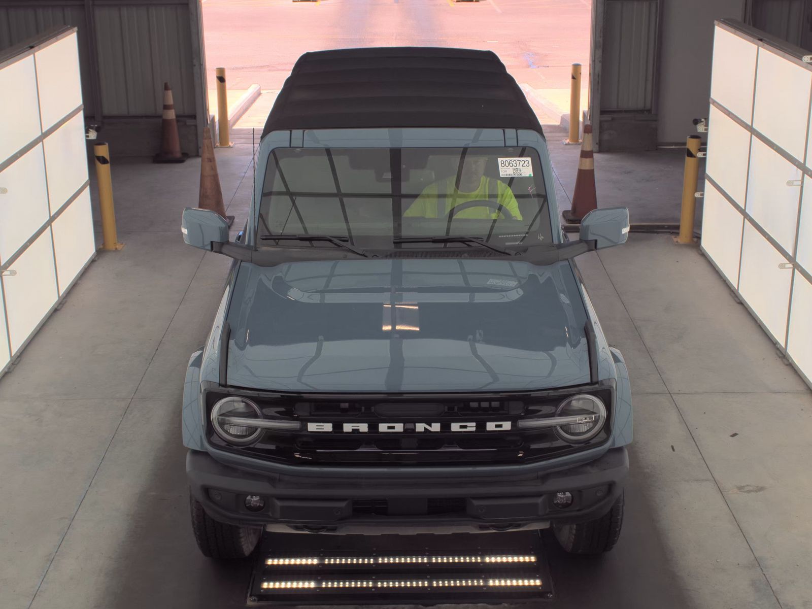 FORD BRONCO - 3