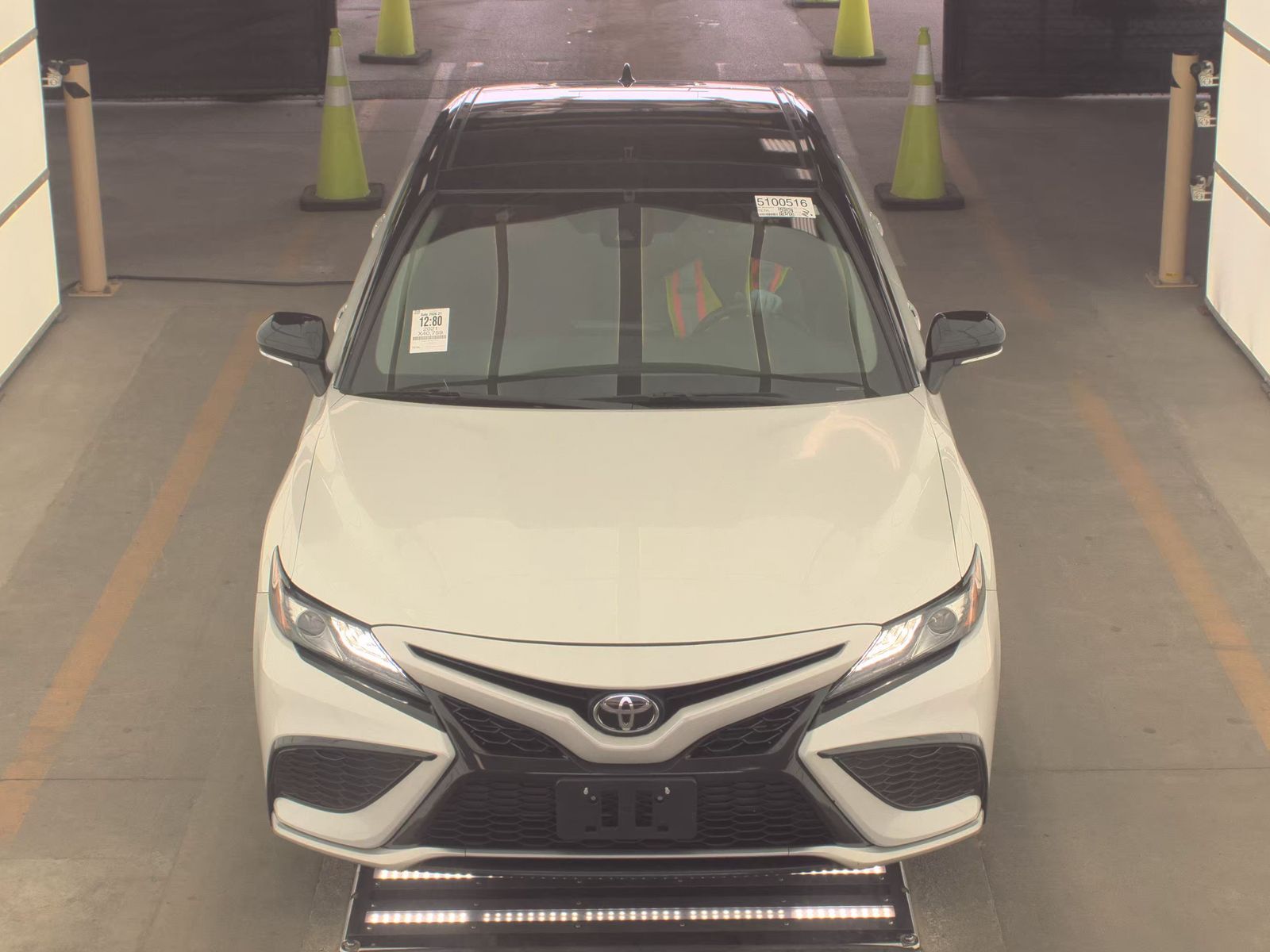 TOYOTA CAMRY - 3