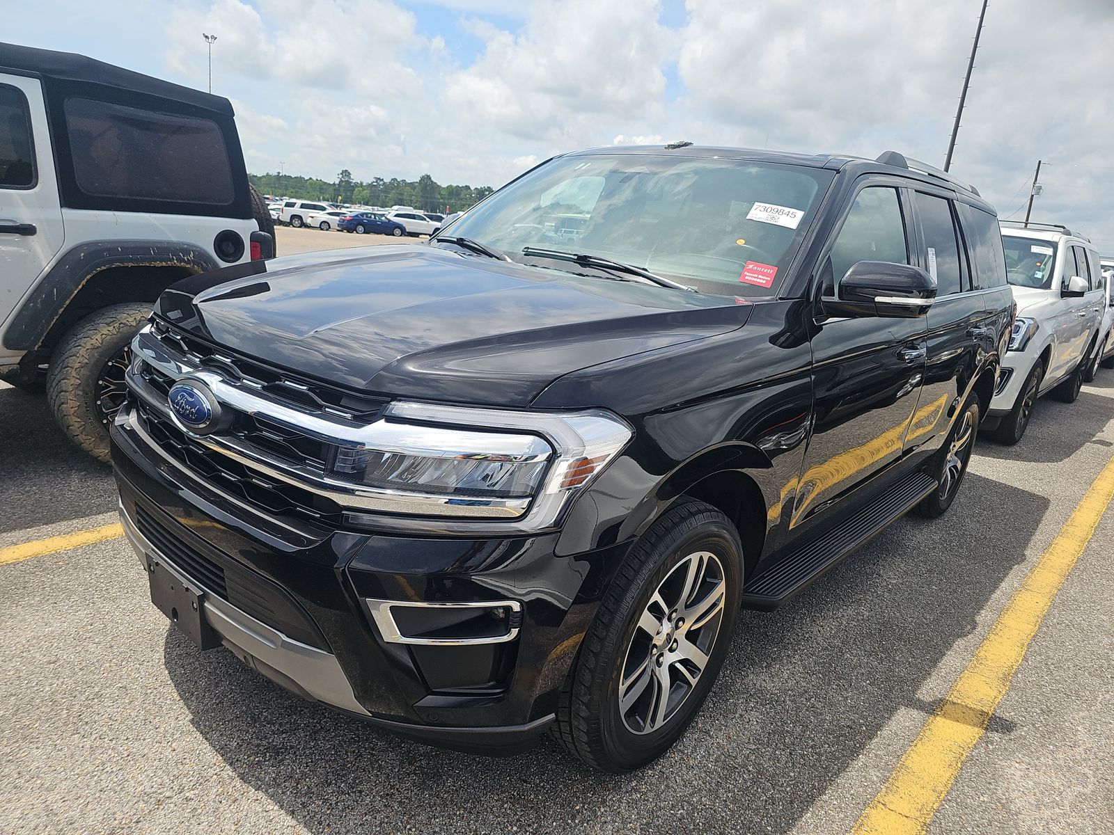 FORD EXPEDITION - 1