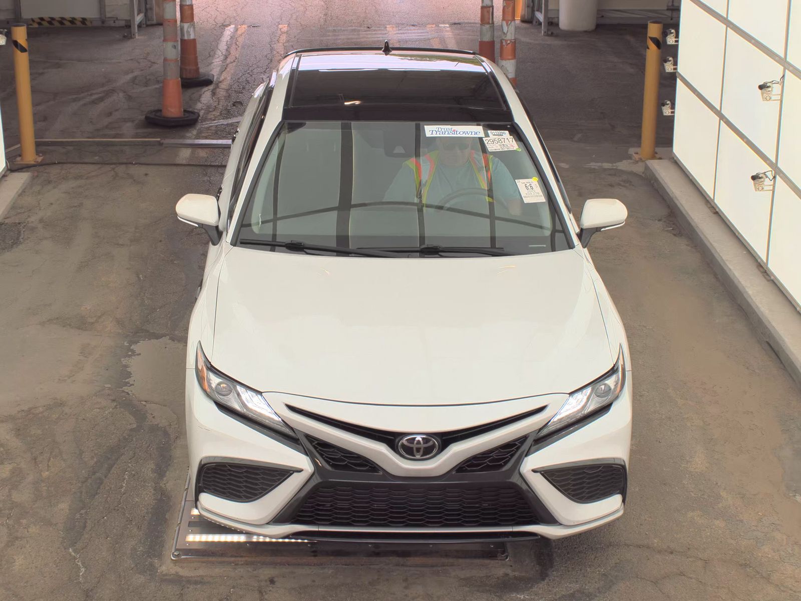 TOYOTA CAMRY - 3