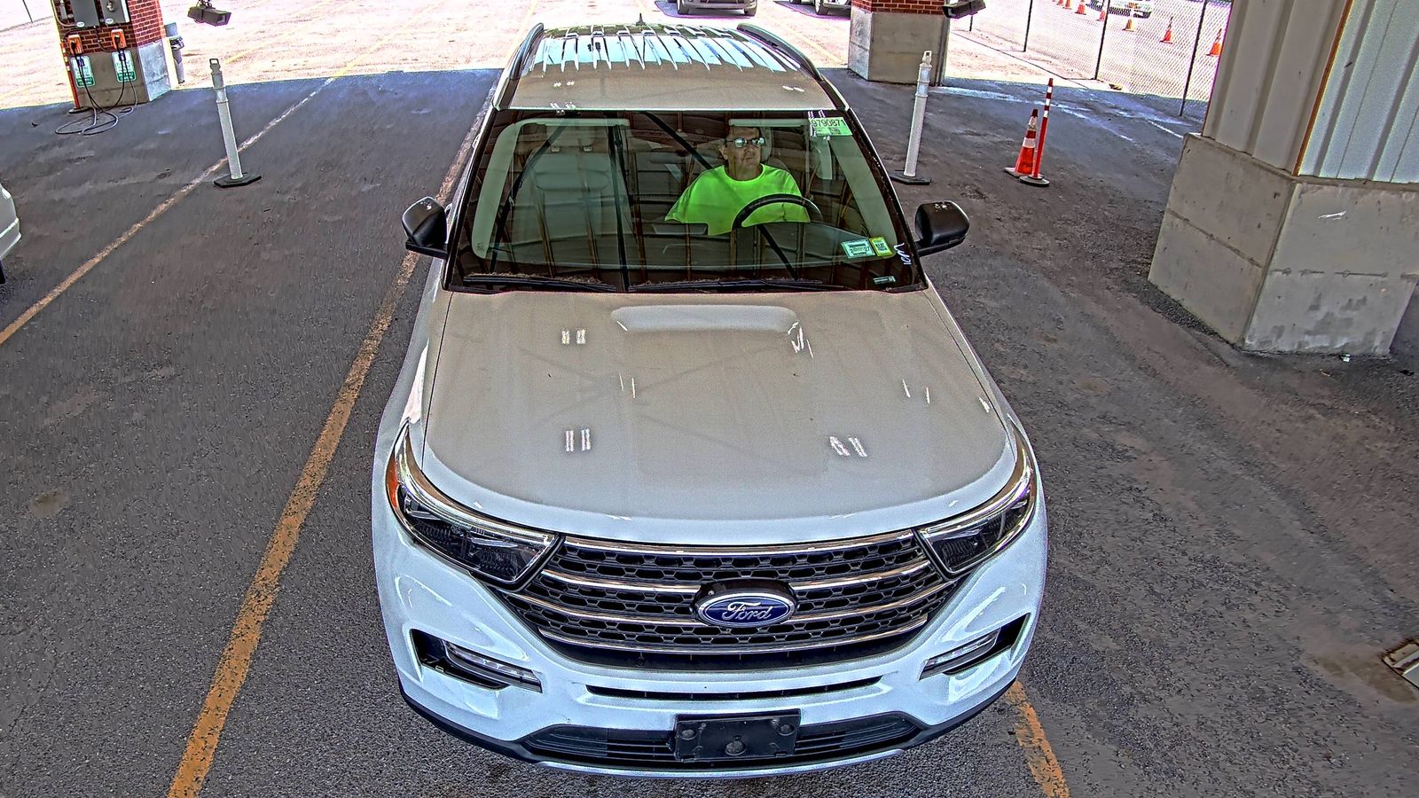 FORD EXPLORER - 3