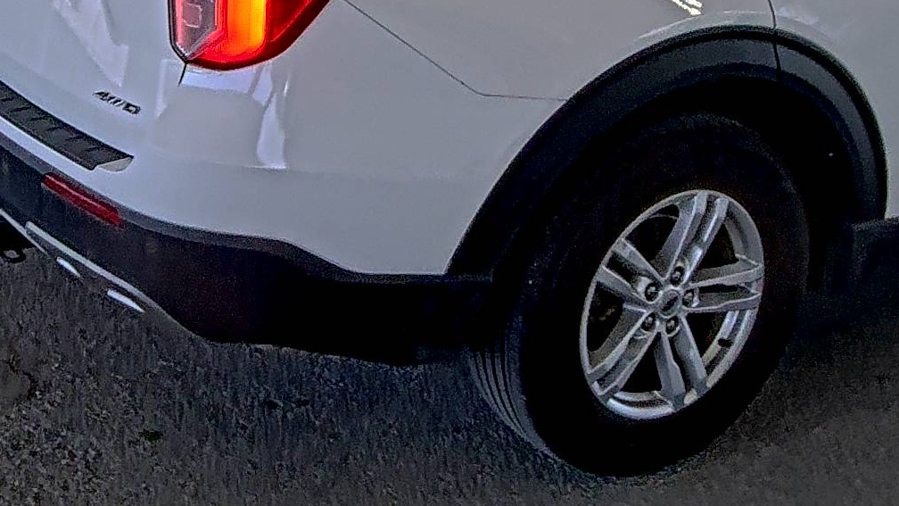 FORD EXPLORER - 10