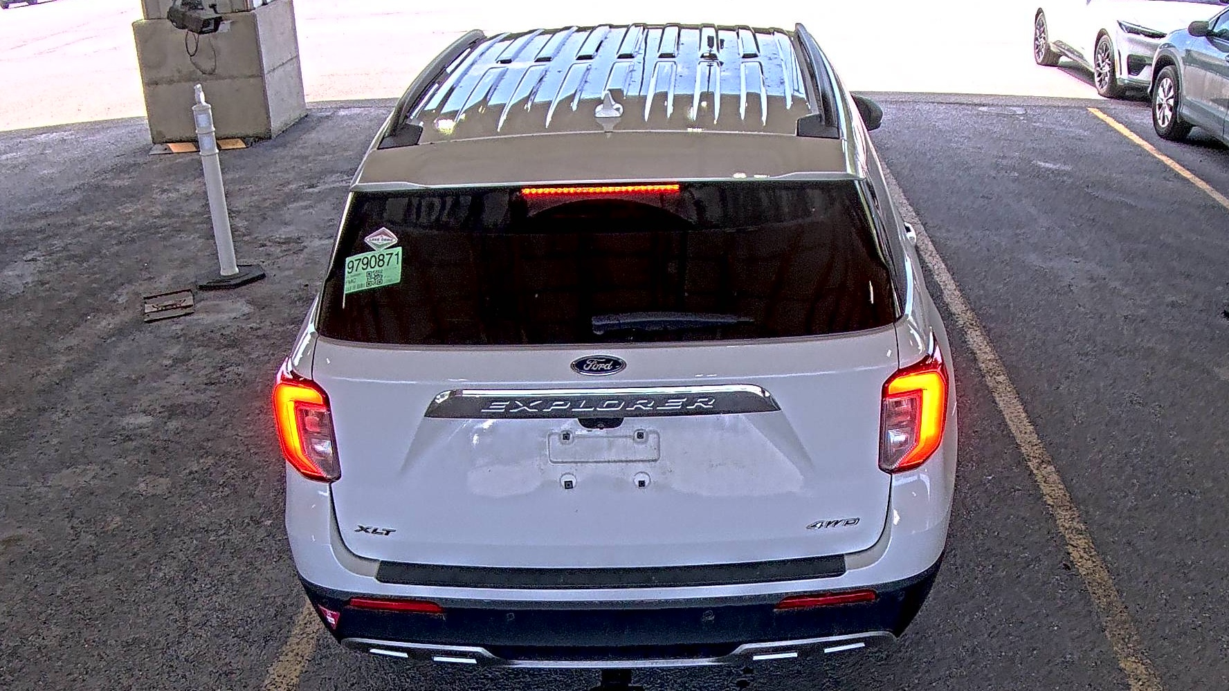 FORD EXPLORER - 6