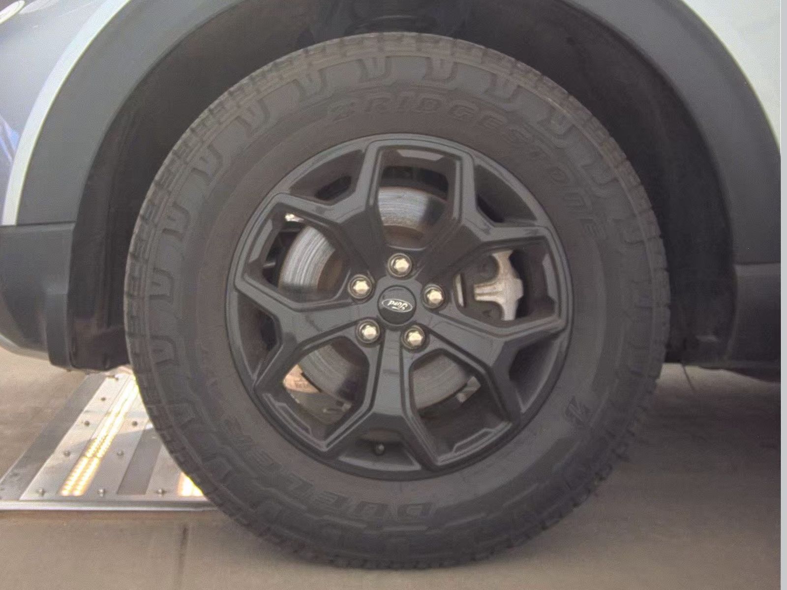 FORD EXPLORER - 10