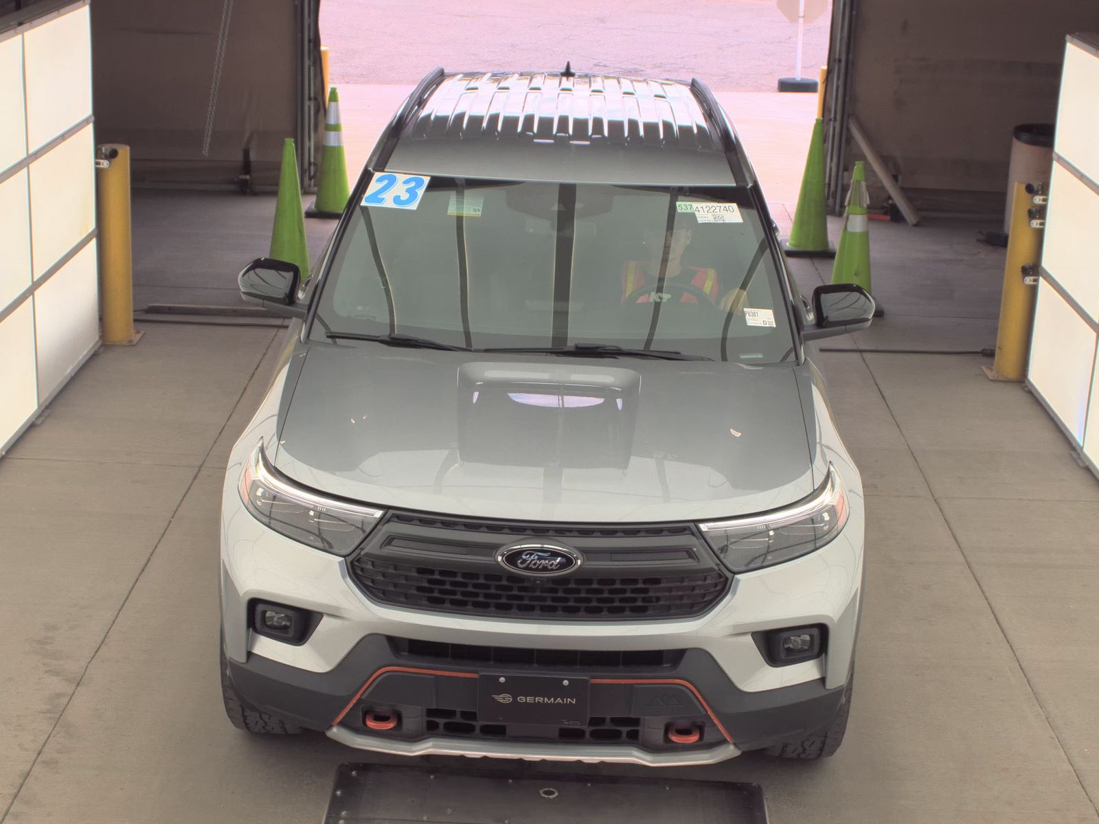 FORD EXPLORER - 3
