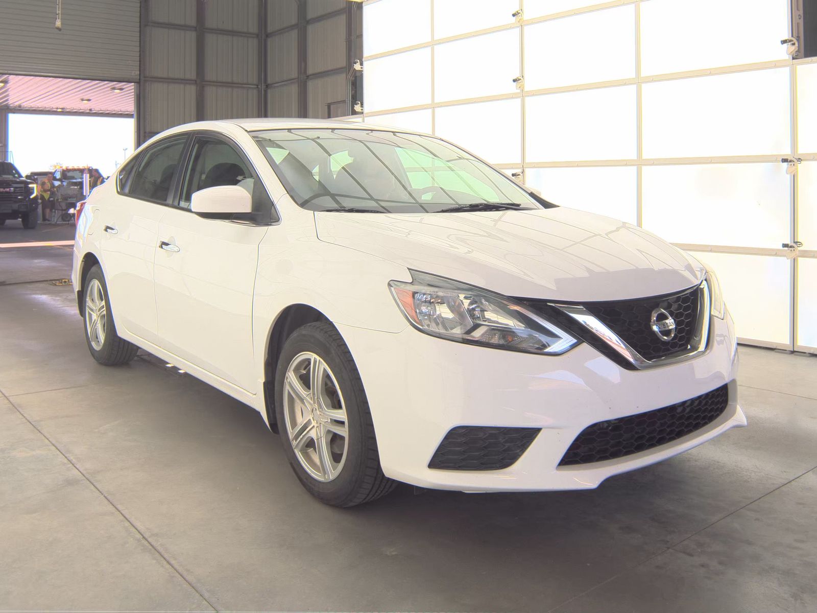 NISSAN SENTRA - 4