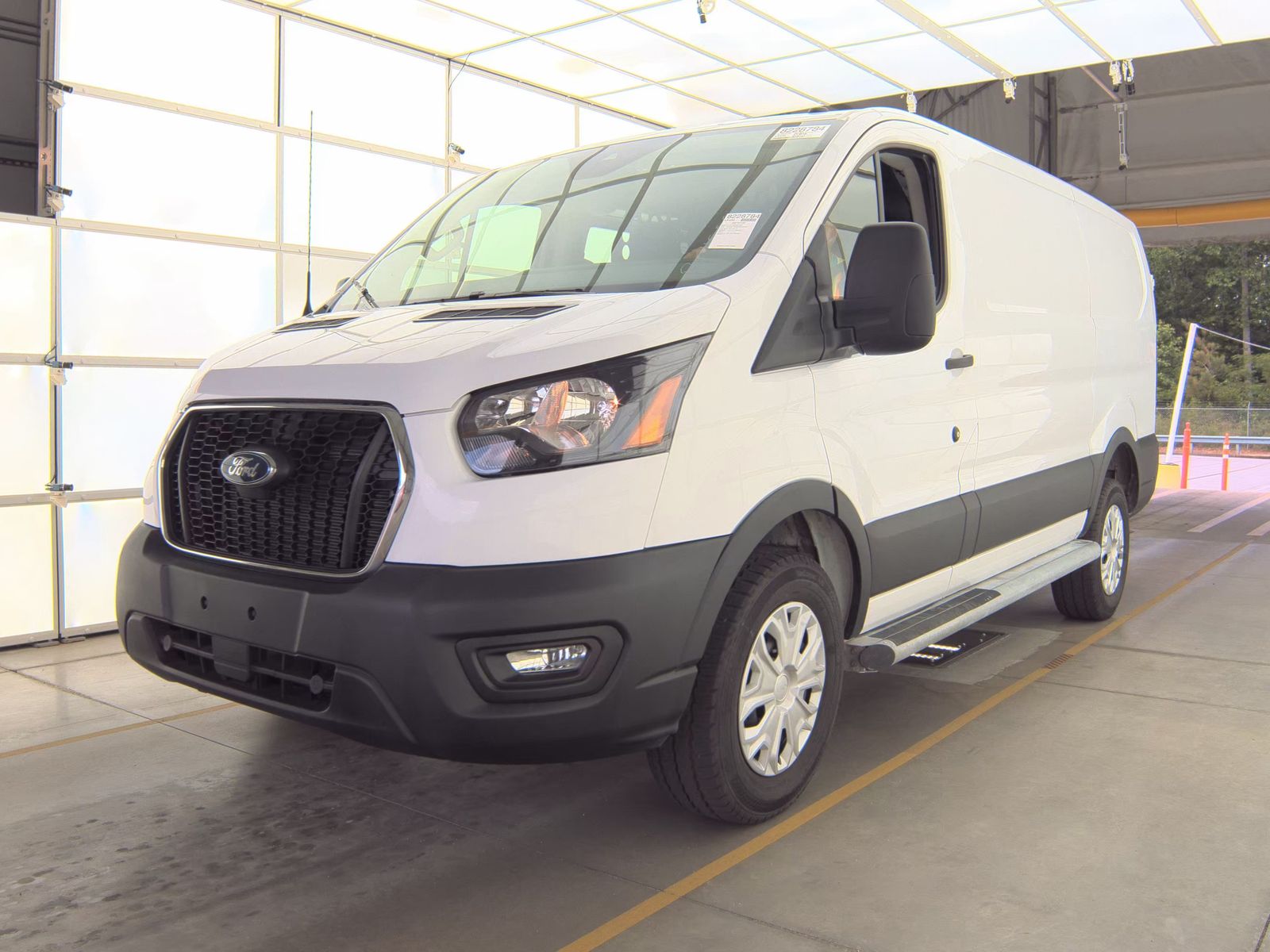 FORD TRANSIT 250 - 1