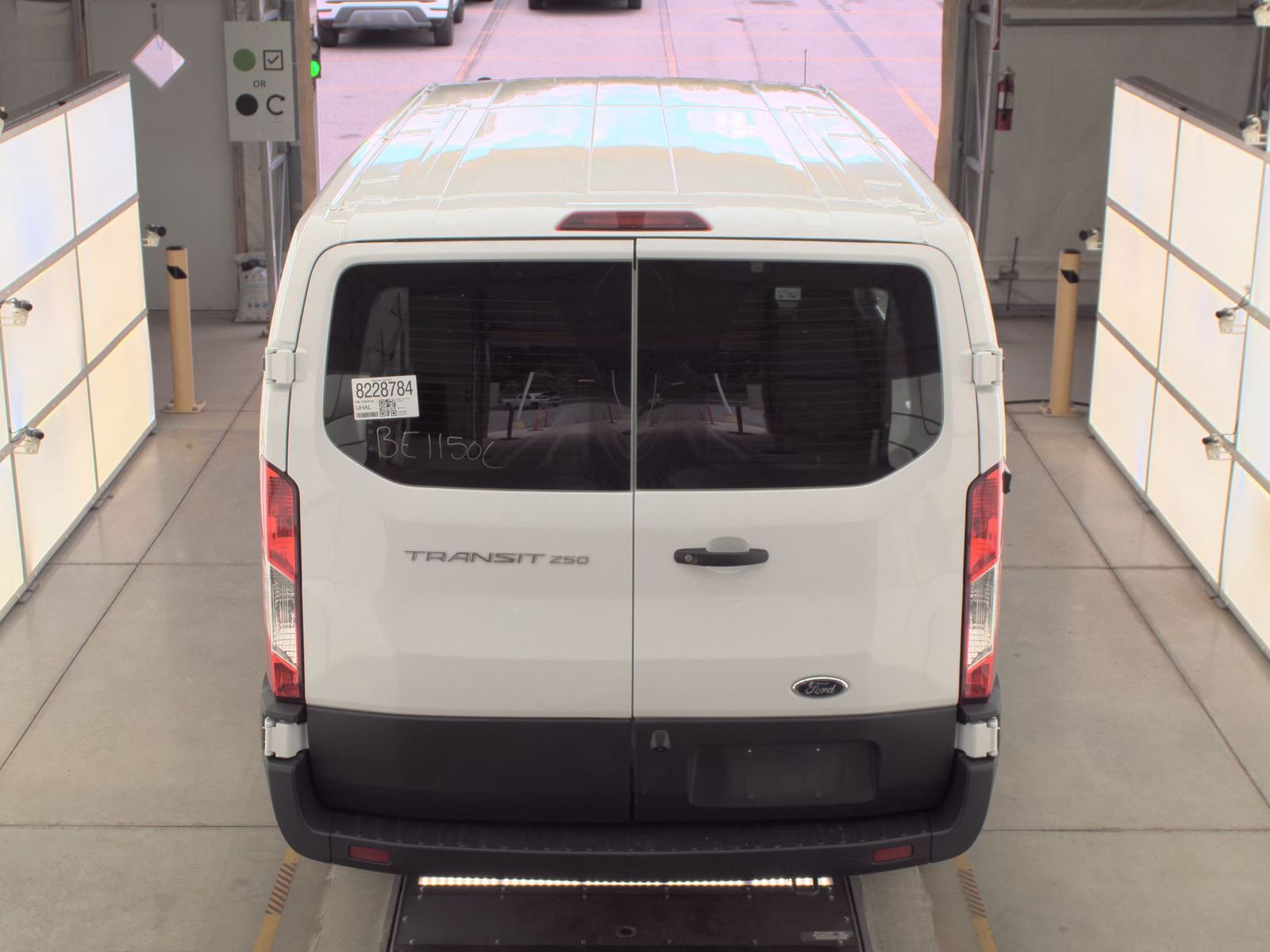 FORD TRANSIT 250 - 7