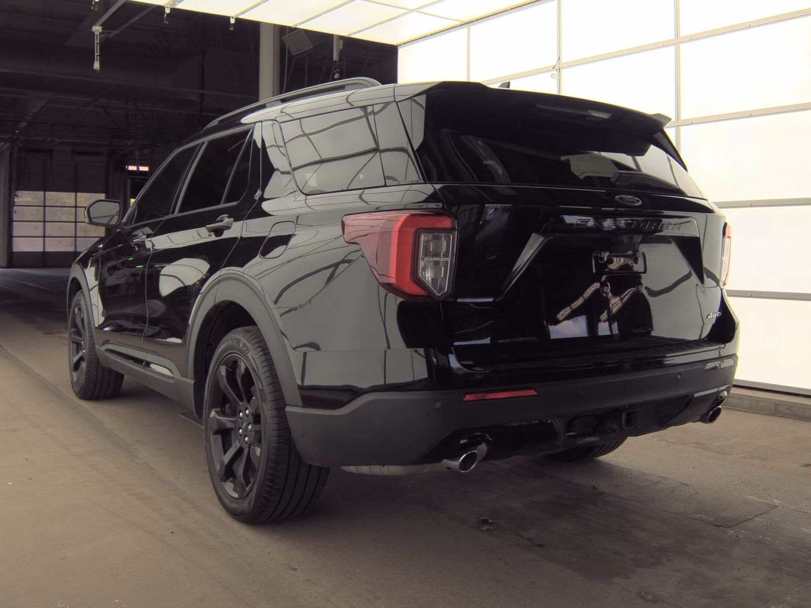 FORD EXPLORER - 9