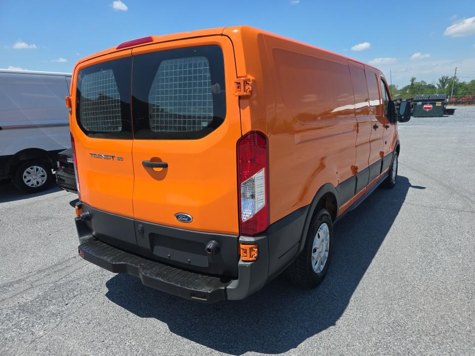 FORD TRANSIT 150 - 5