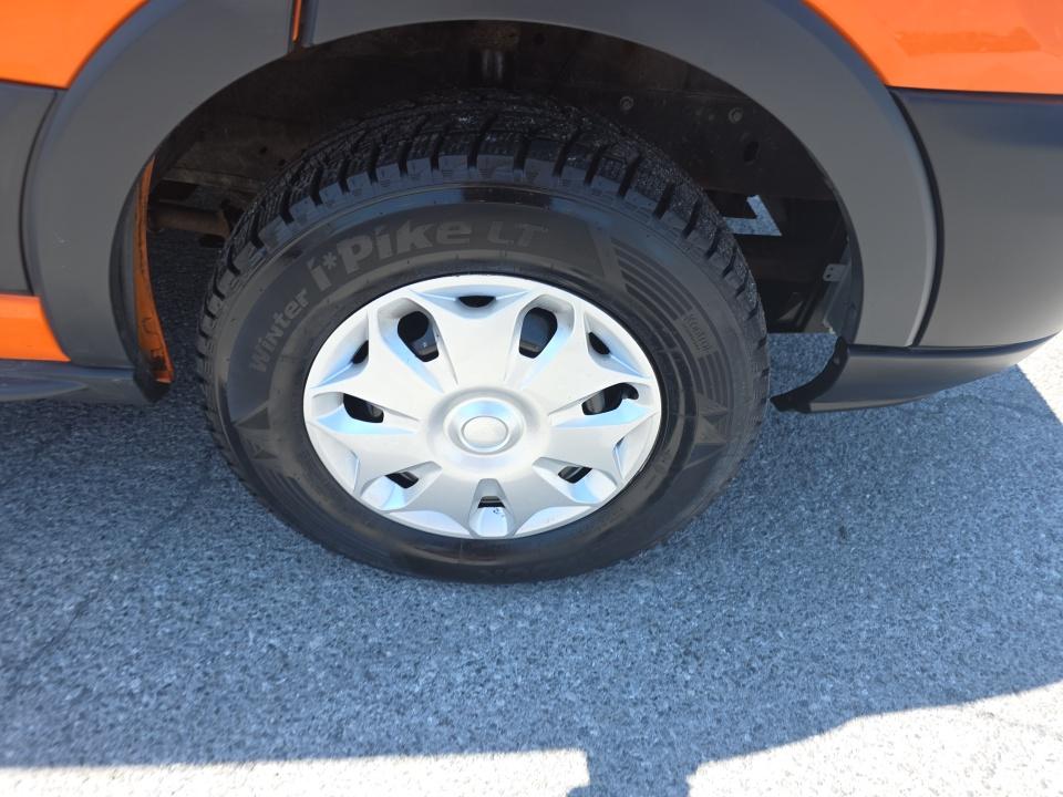 FORD TRANSIT 150 - 10
