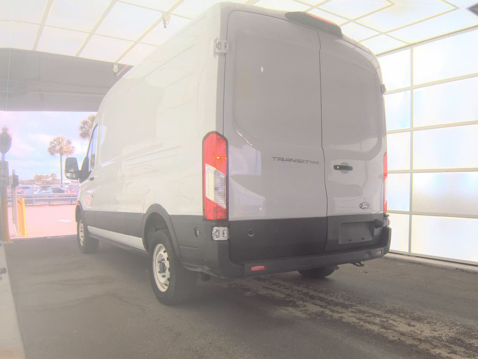FORD TRANSIT 150 - 9