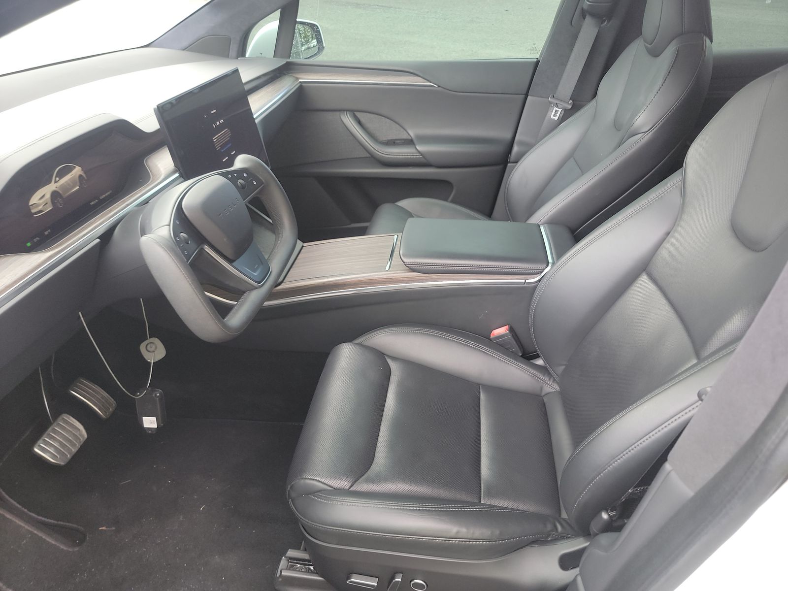 TESLA MODEL X - 8