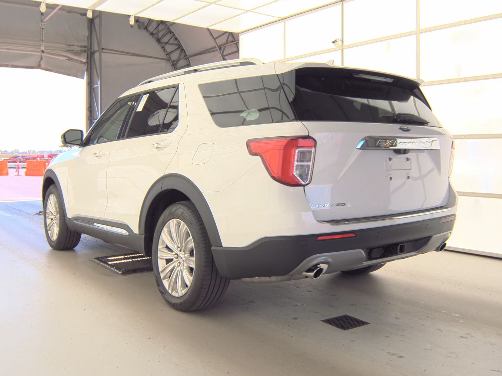 FORD EXPLORER - 9