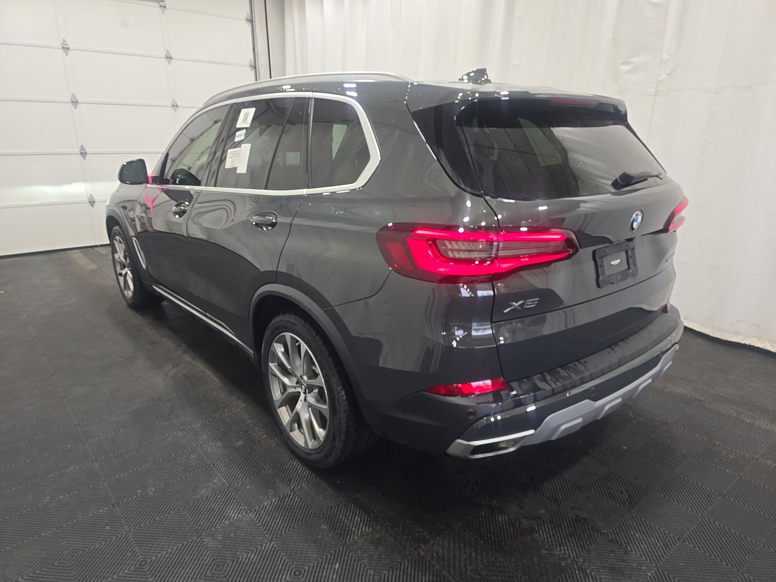 2022 BMW X5 xDrive40i AWD