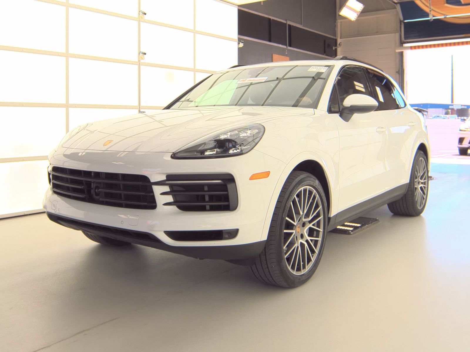 PORSCHE CAYENNE - 1
