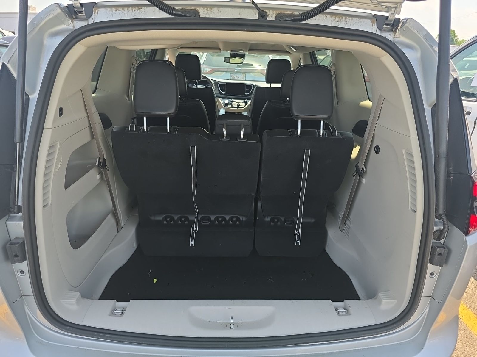 2023 Chrysler Pacifica Touring L FWD