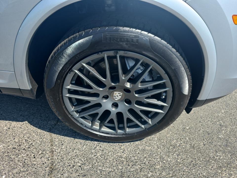 PORSCHE CAYENNE - 10