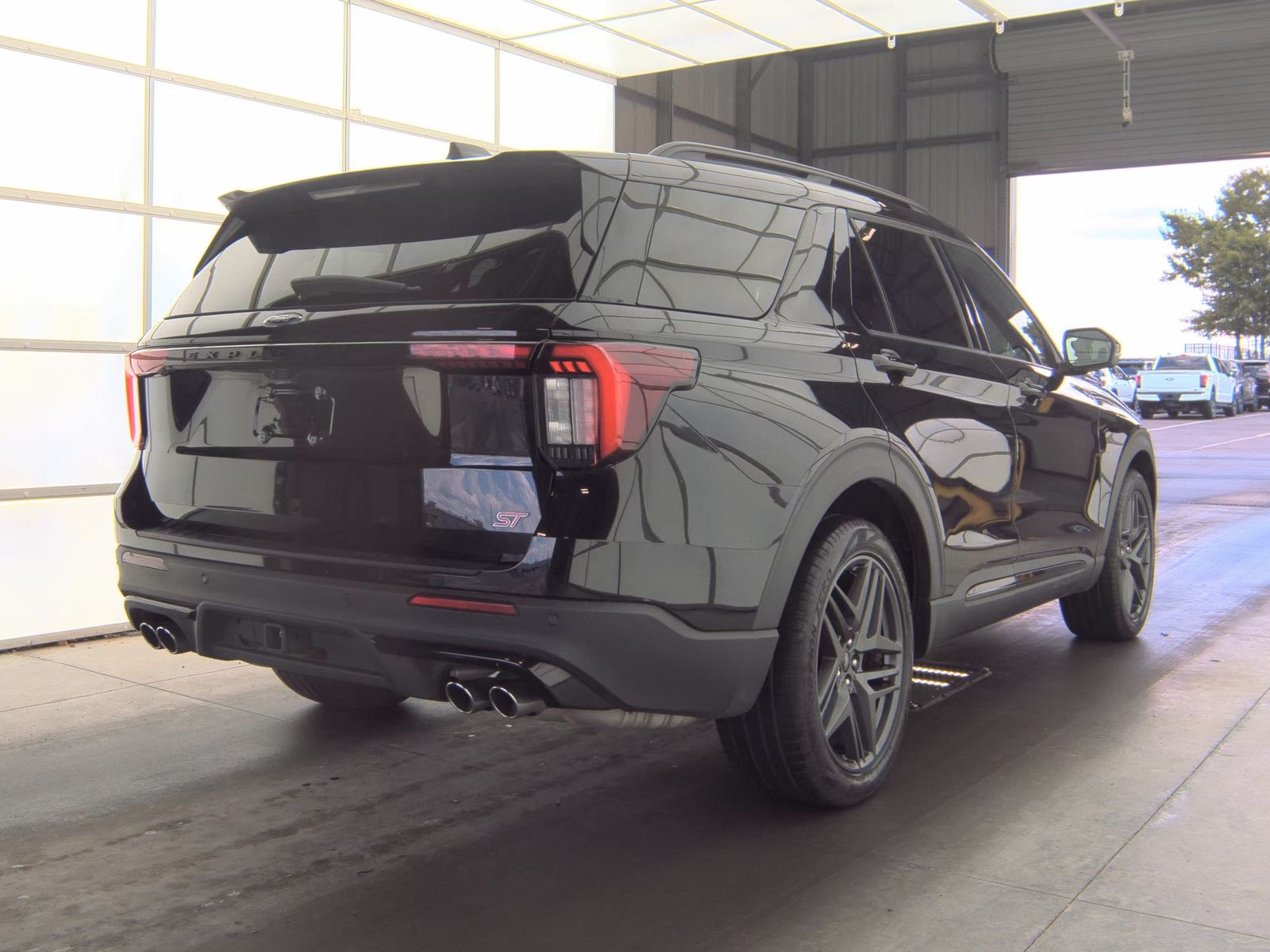FORD EXPLORER - 6