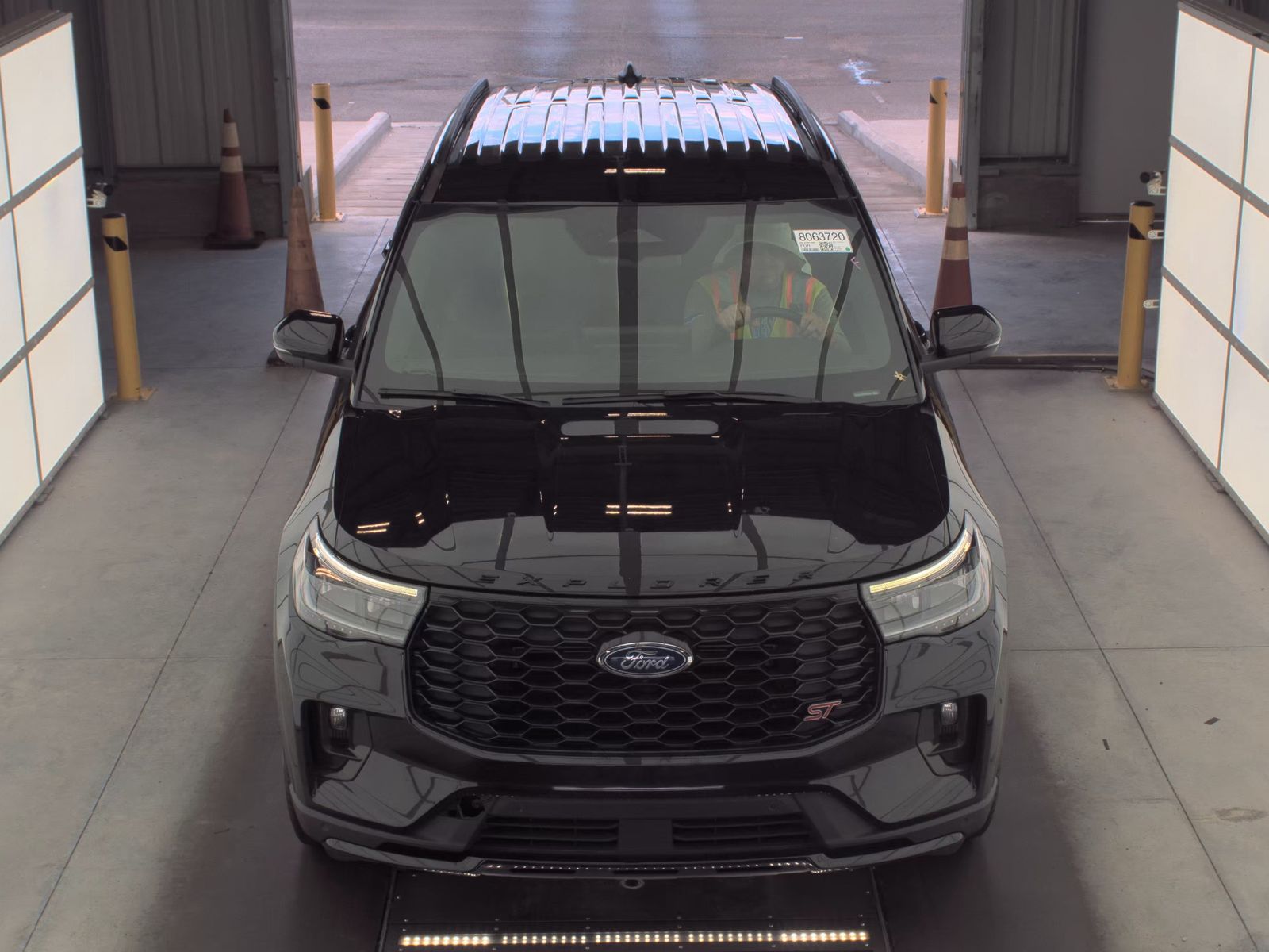 FORD EXPLORER - 3
