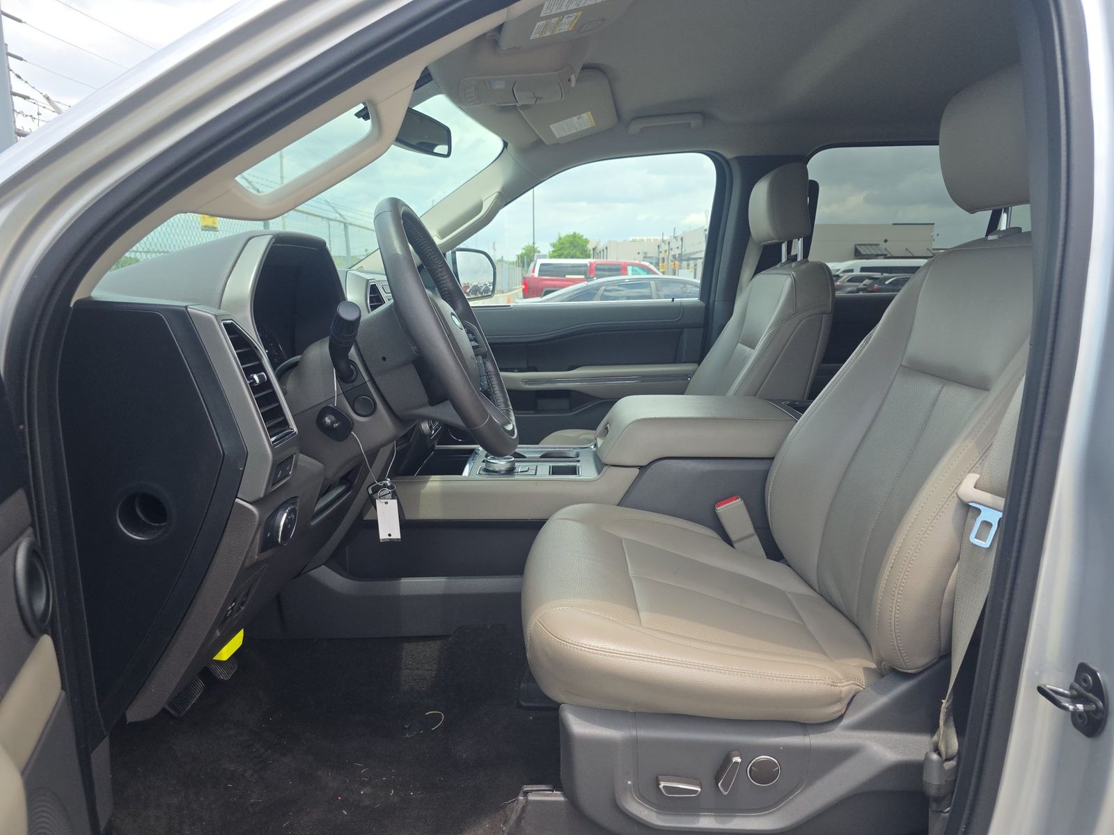 FORD EXPEDITION - 8
