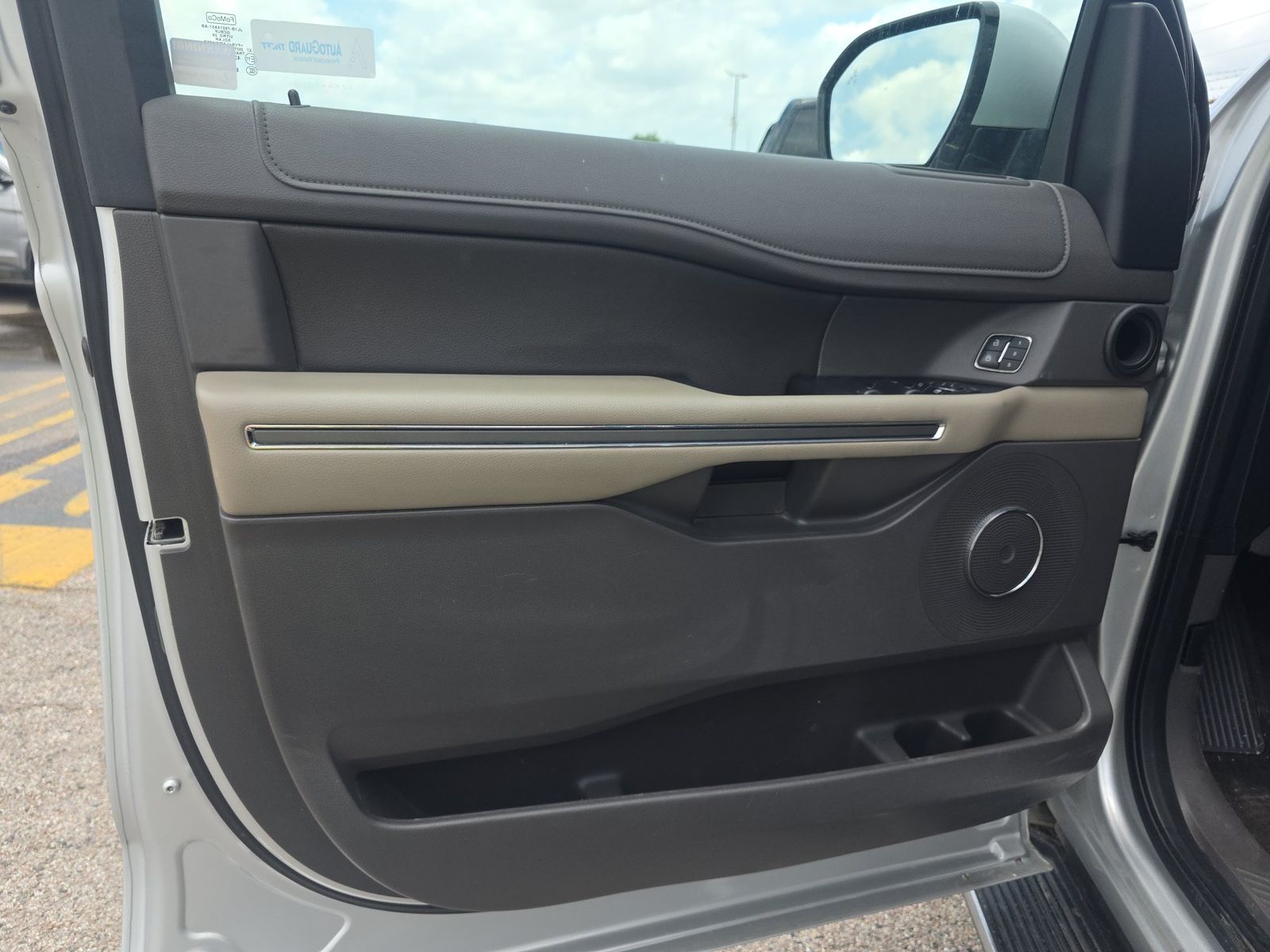 FORD EXPEDITION - 10