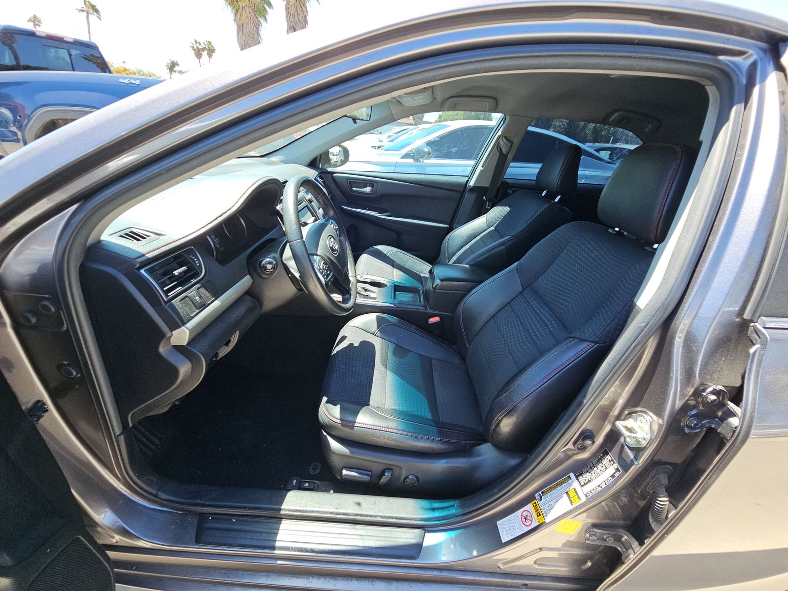 TOYOTA CAMRY - 8