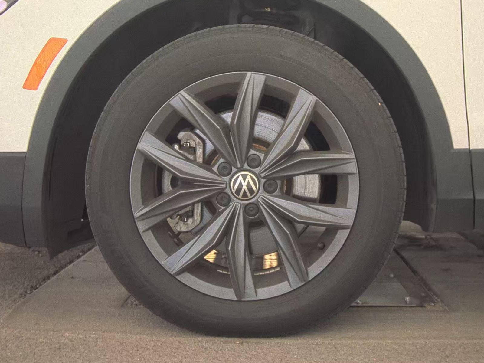 2022 Volkswagen Tiguan 2.0T SE AWD