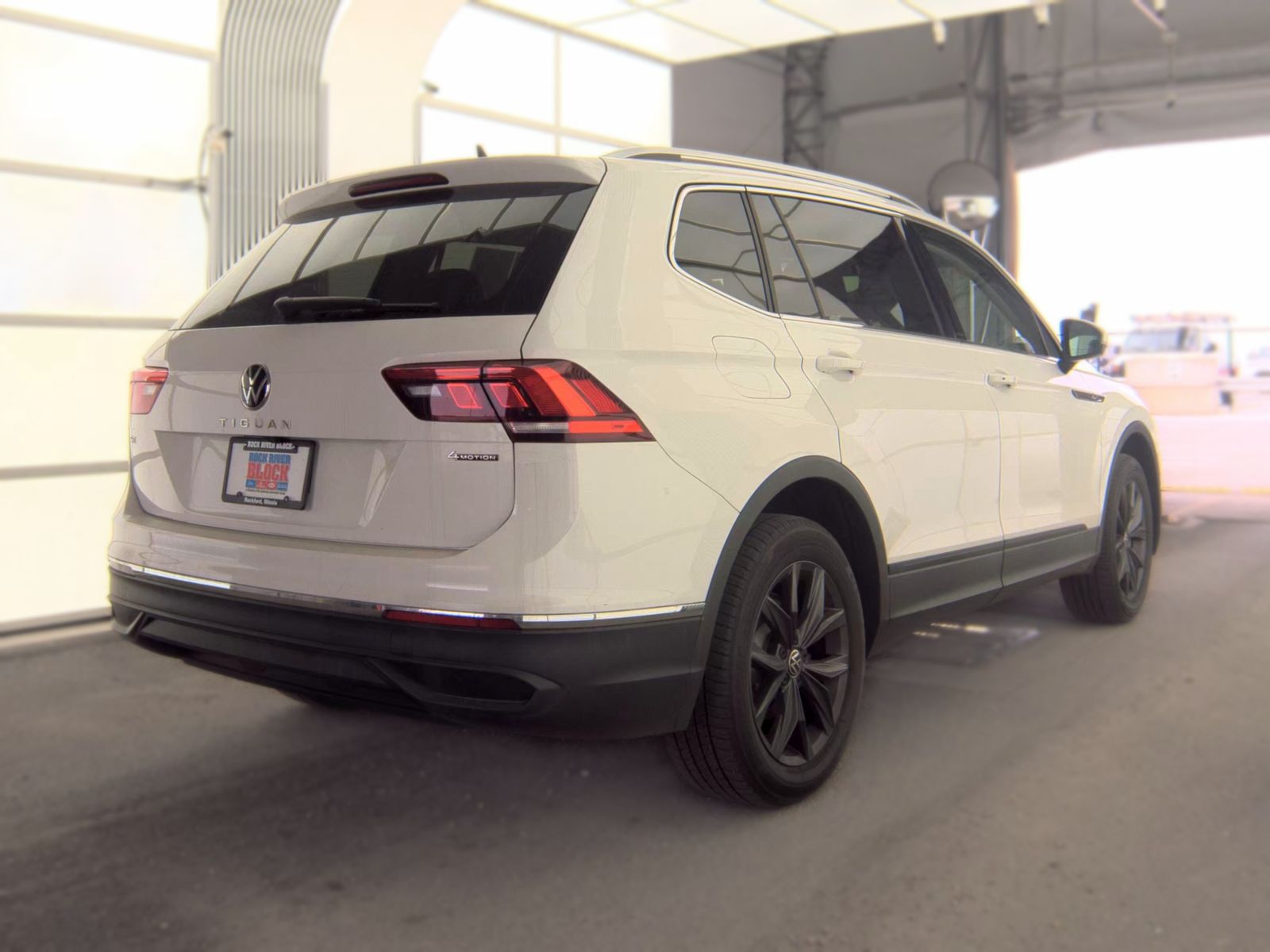 2022 Volkswagen Tiguan 2.0T SE AWD