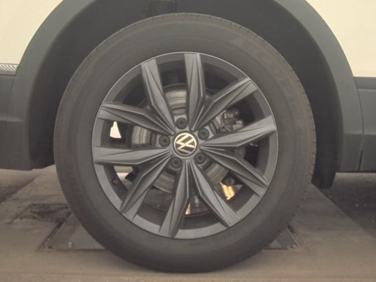 2022 Volkswagen Tiguan 2.0T SE AWD