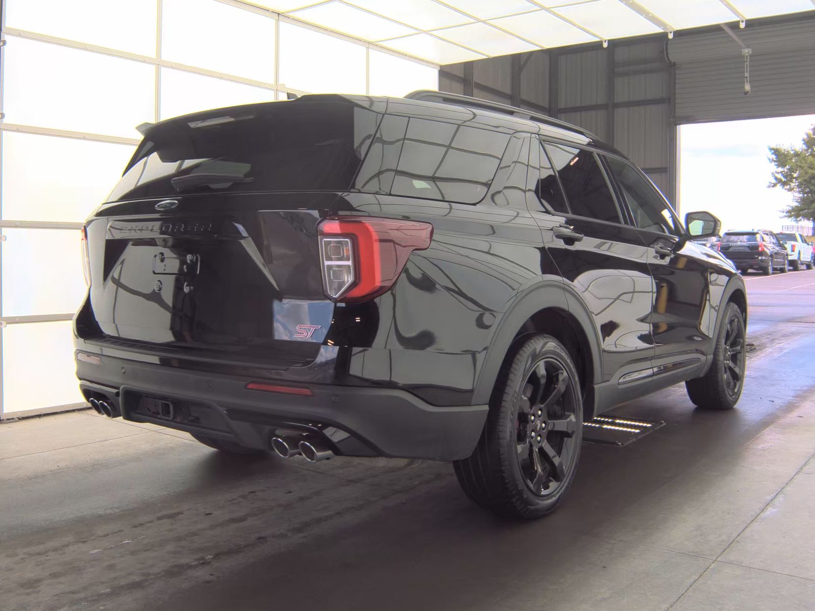 FORD EXPLORER - 6