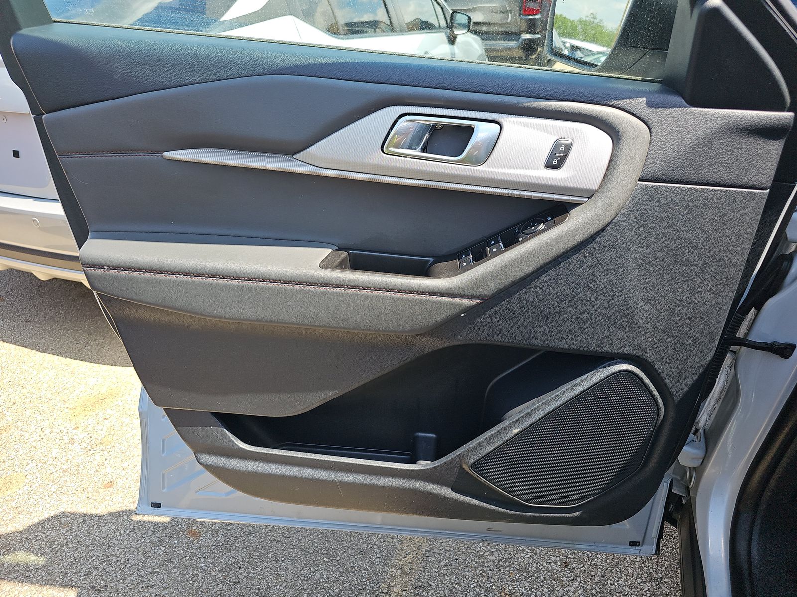 2025 Ford Explorer Active AWD
