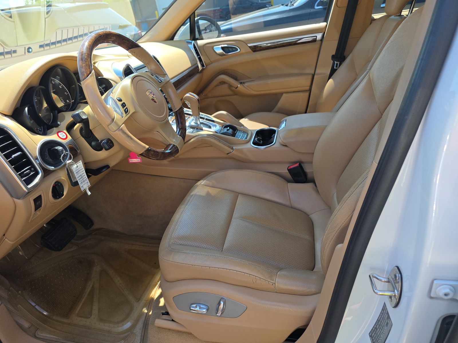PORSCHE CAYENNE - 8