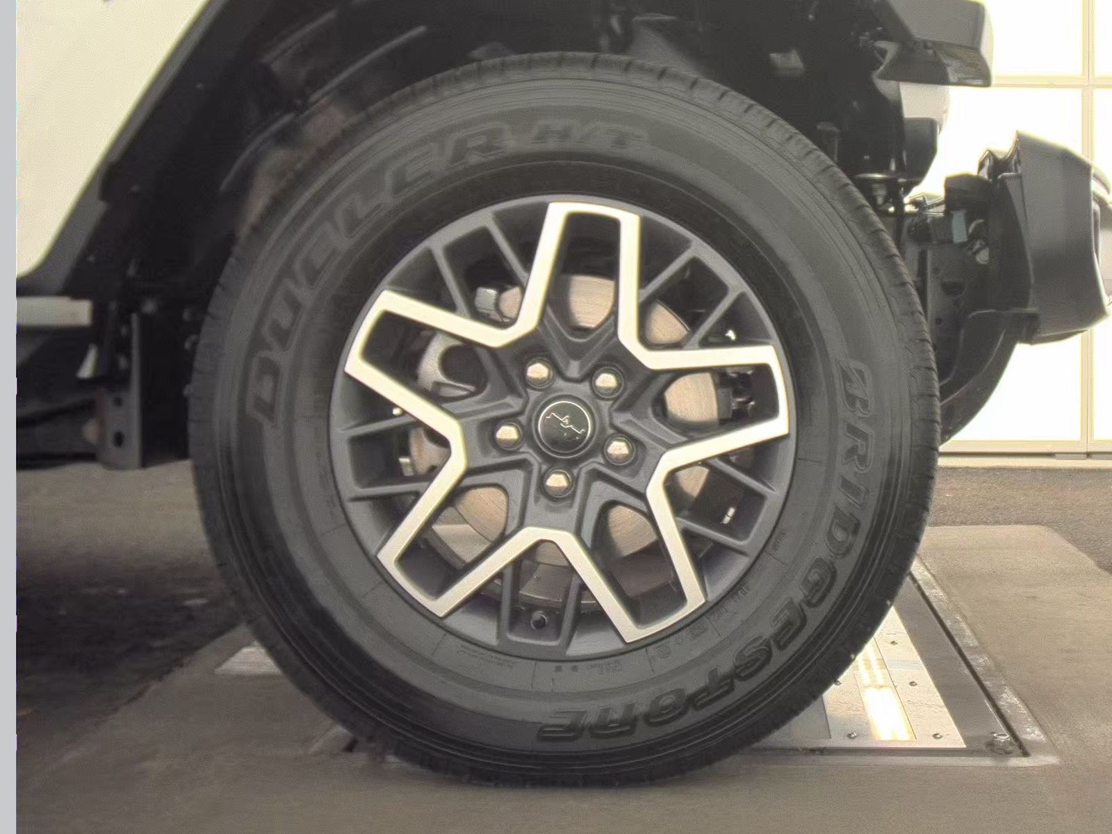2024 Jeep Wrangler Sahara AWD