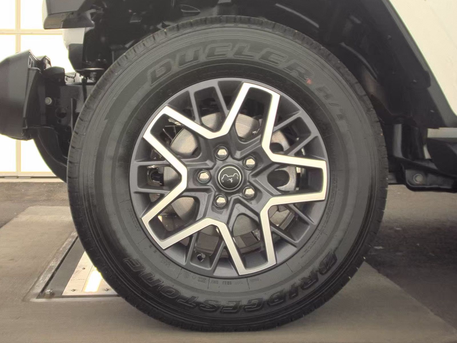 2024 Jeep Wrangler Sahara AWD