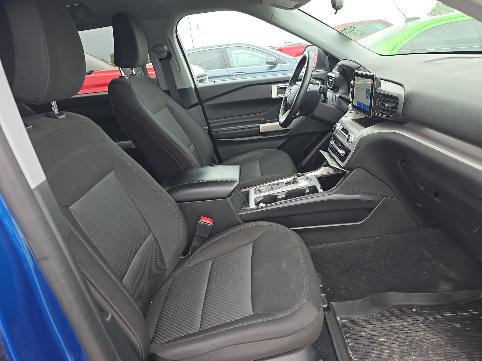 FORD EXPLORER - 9