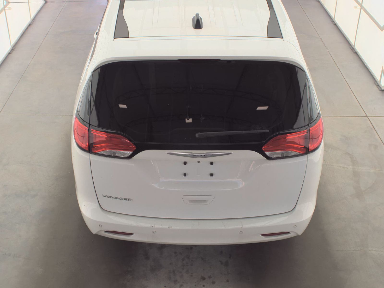 CHRYSLER VOYAGER - 7