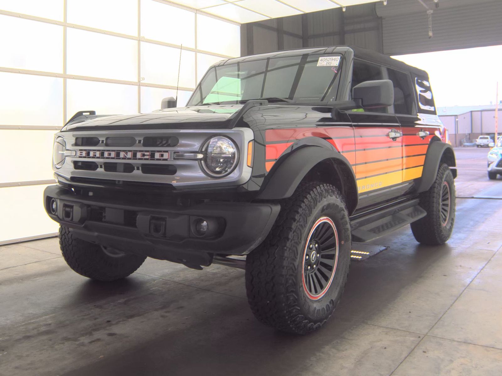 FORD BRONCO - 1