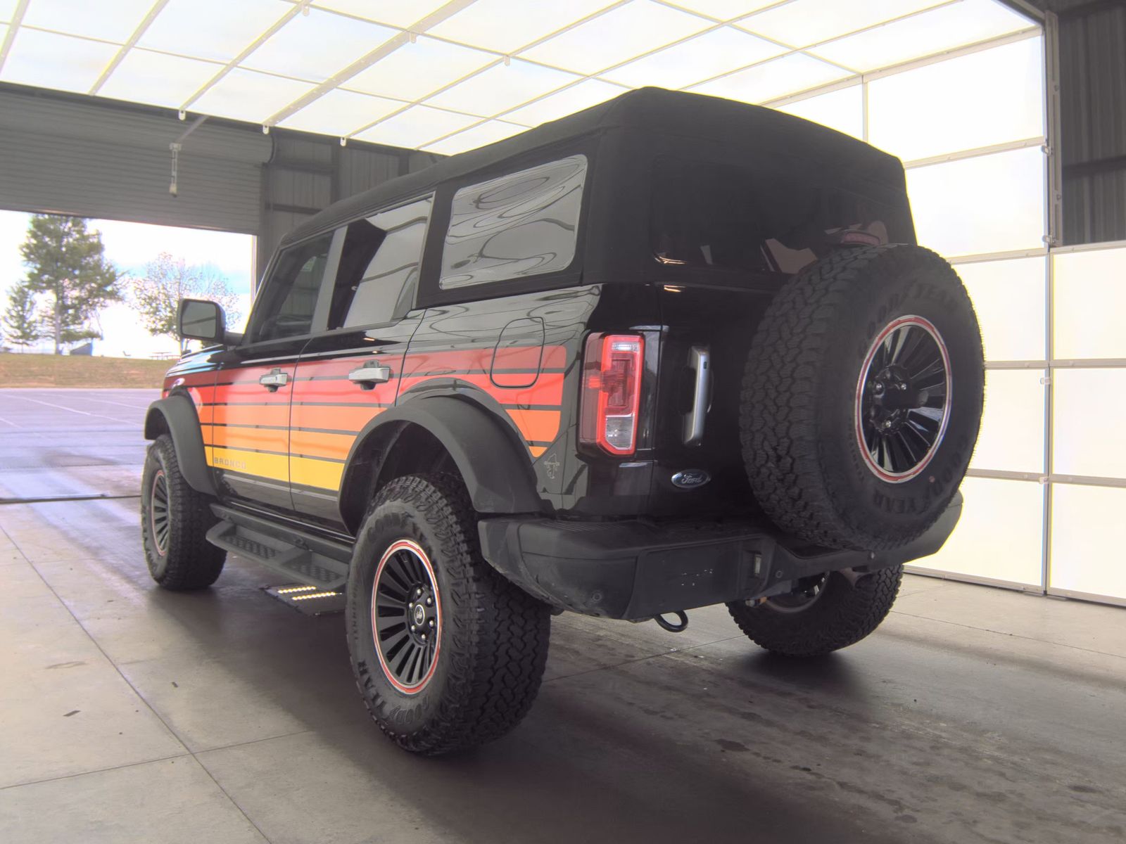 FORD BRONCO - 9