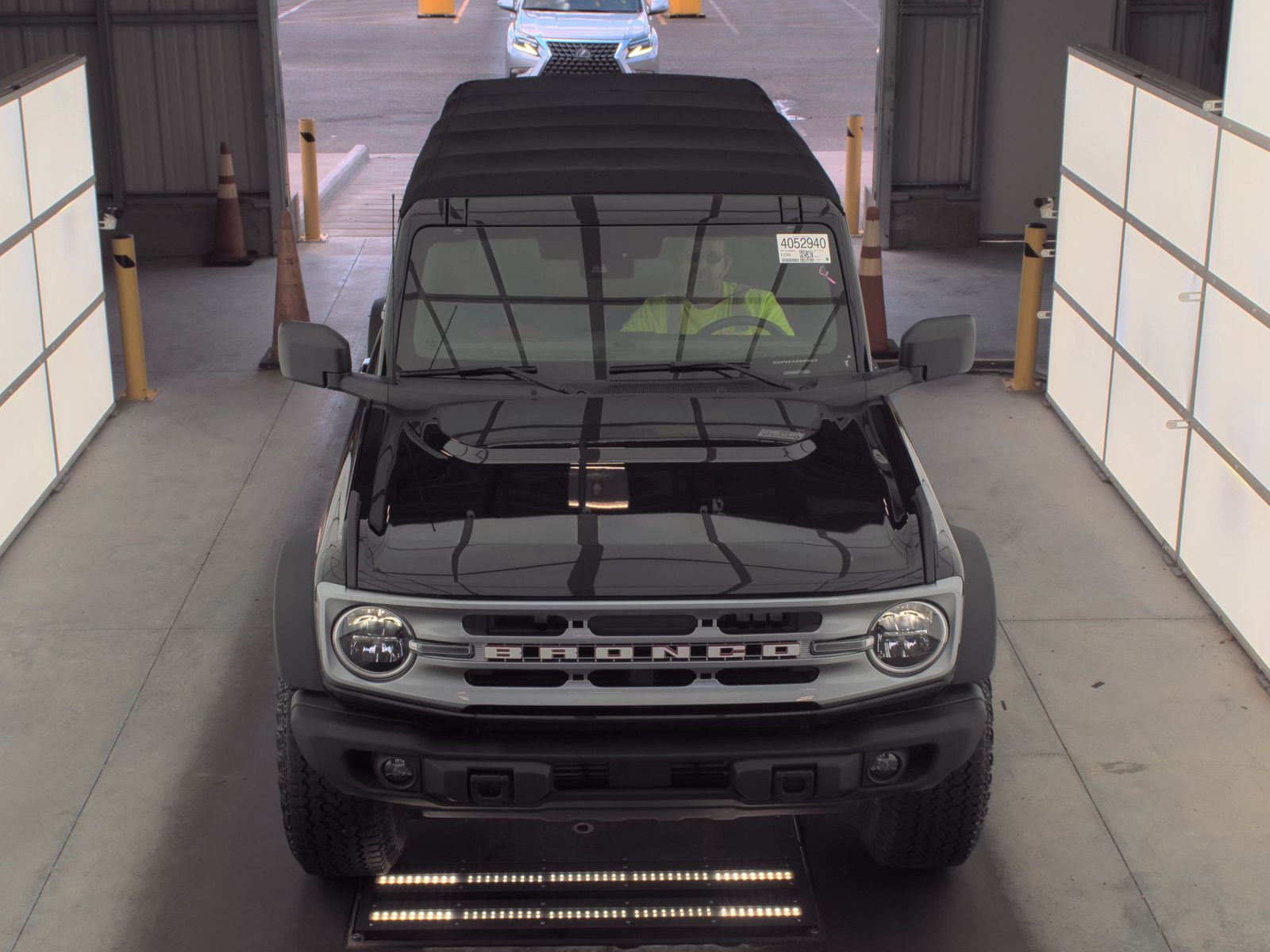 FORD BRONCO - 3