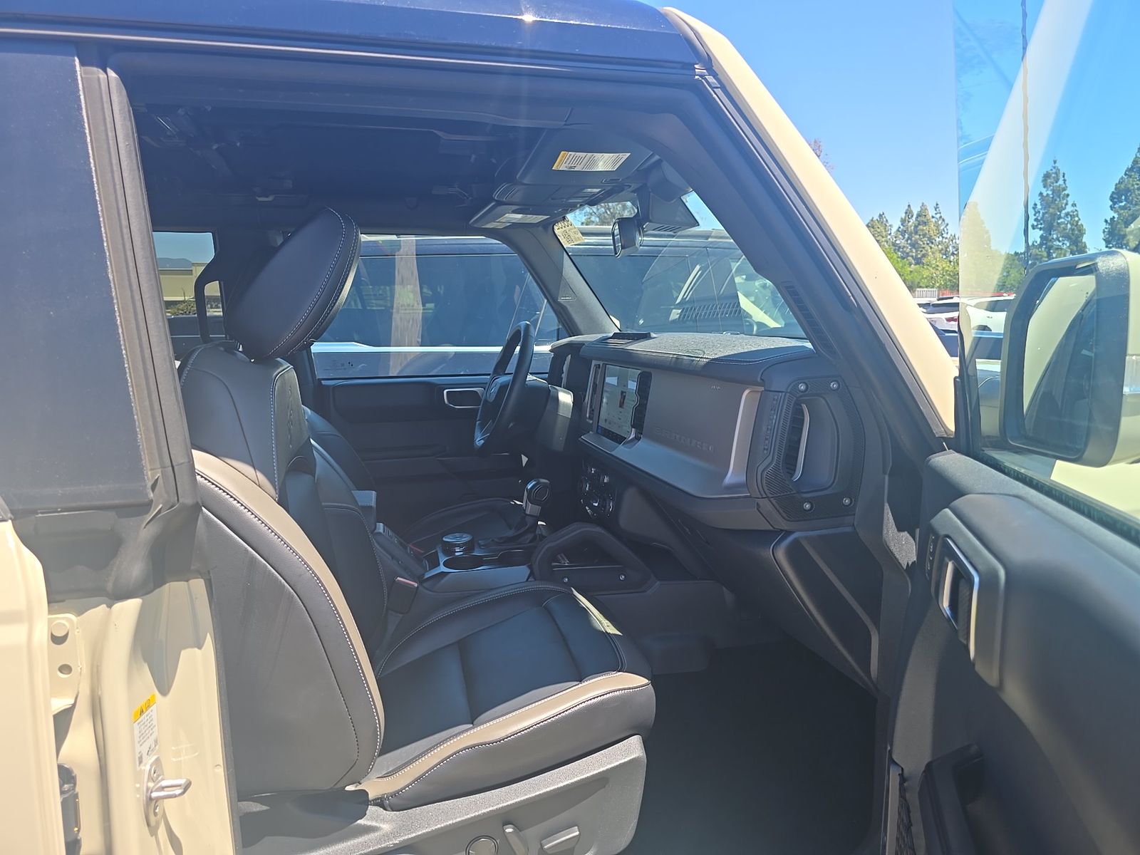 FORD BRONCO - 9