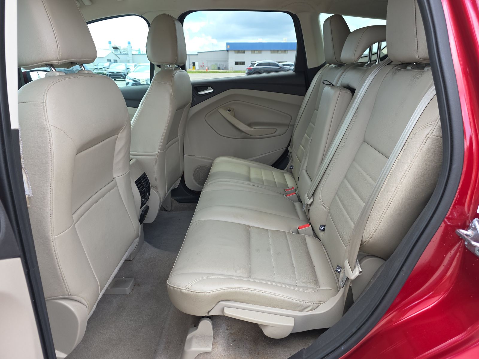 FORD ESCAPE - 8